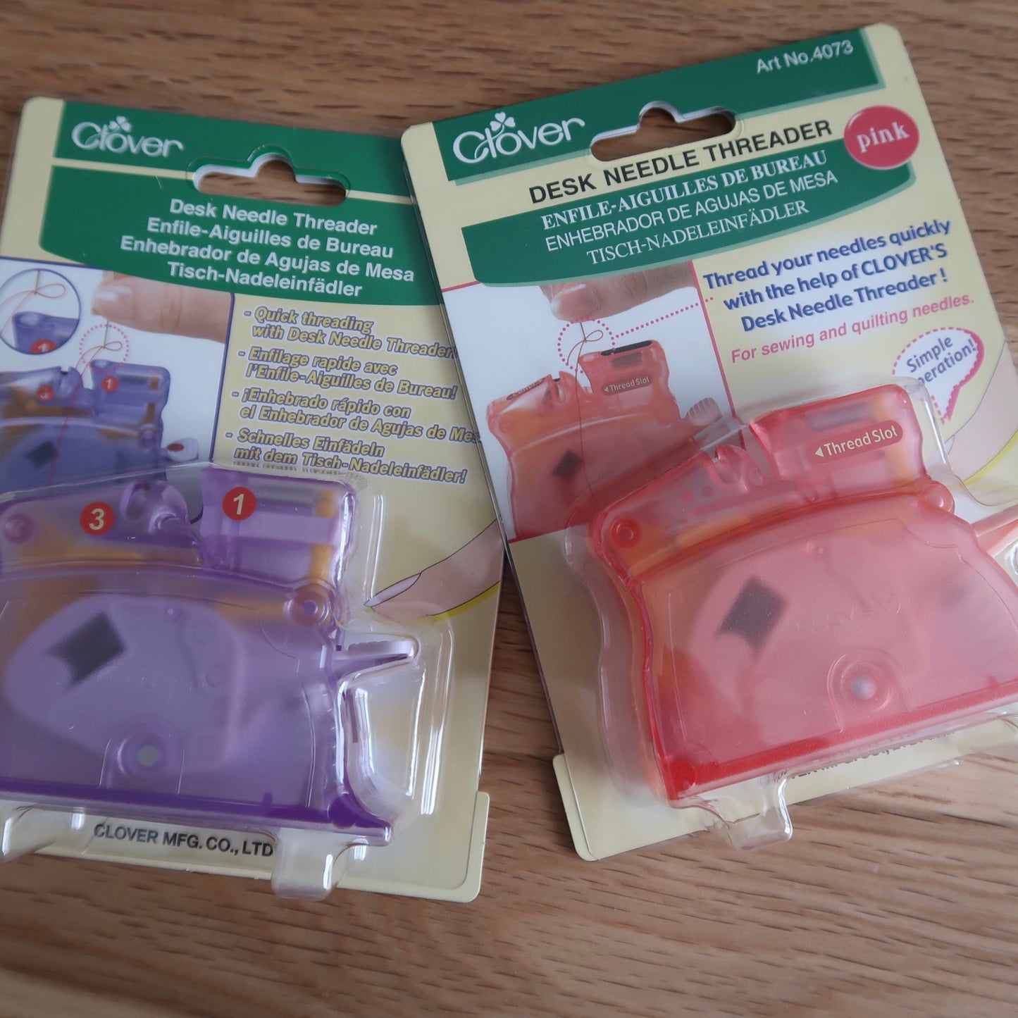 Clover Desk Needle threader